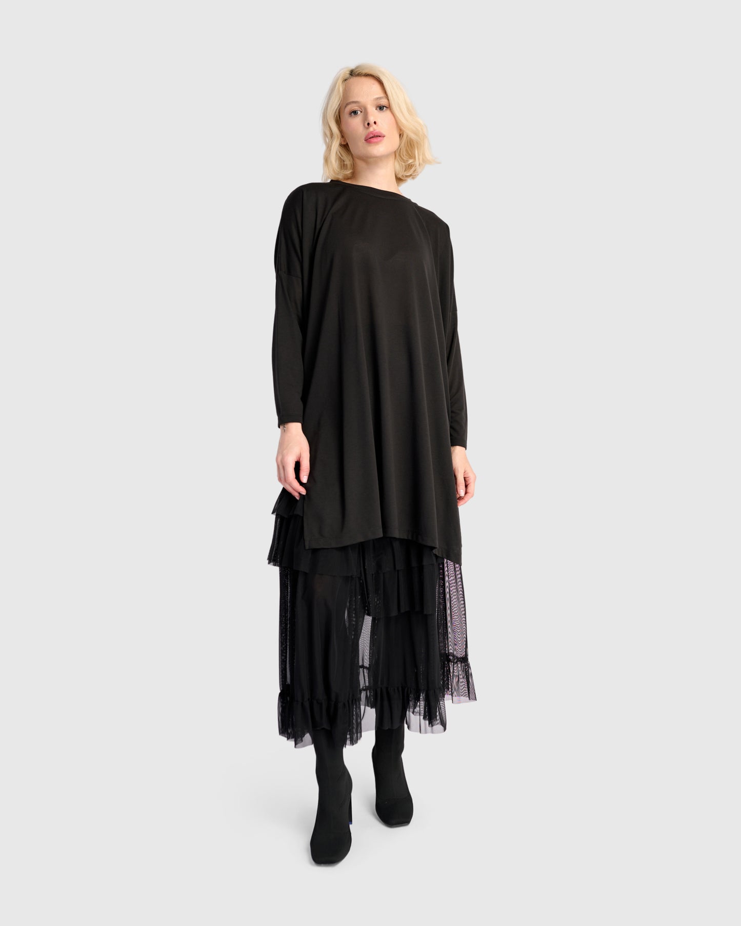 טוניקה רינה שמאל שחור מודל