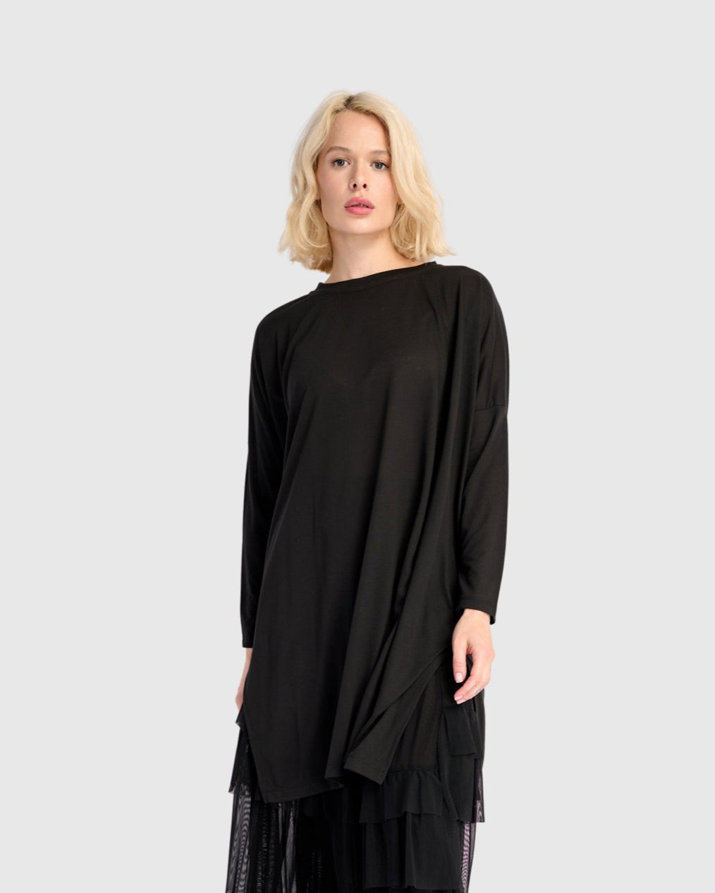 טוניקה רינה שמאל שחור מודל