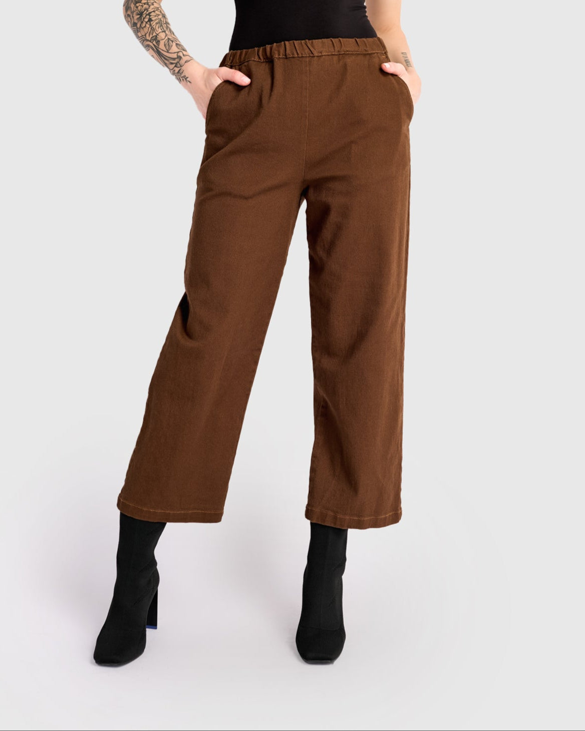 מכנסי בסטי אריג חום