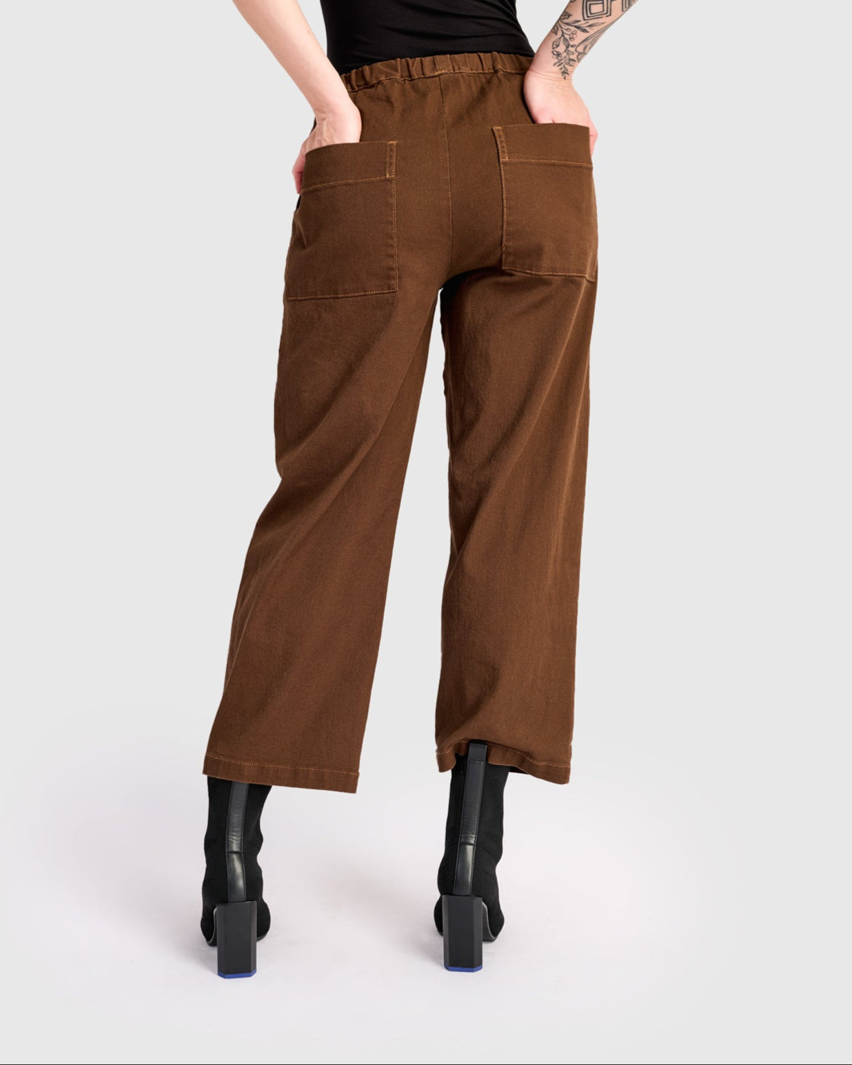 מכנסי בסטי אריג חום