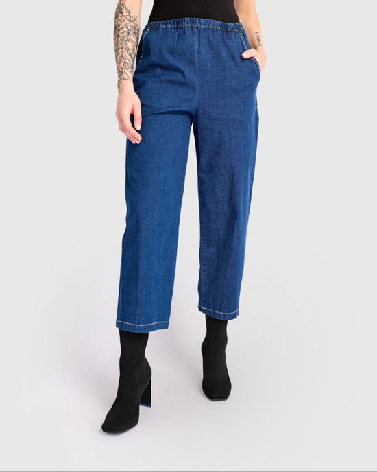 מכנסי בסטי ג'ינס כחול