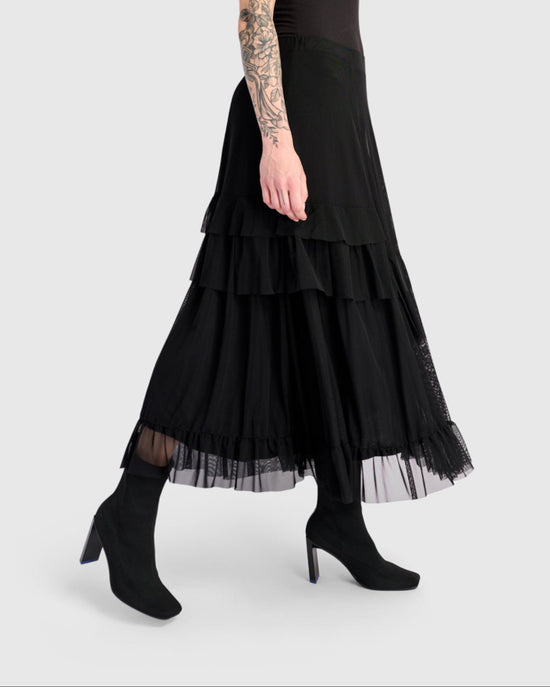 חצאית עלי שלכת שחורה