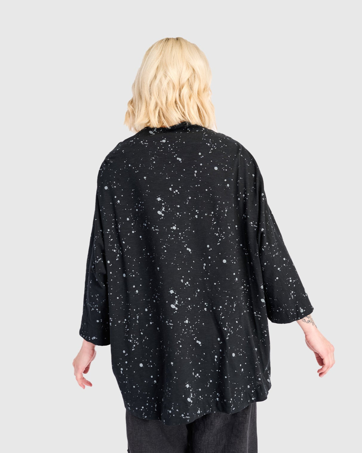 סווטשירט קייצי כתמים