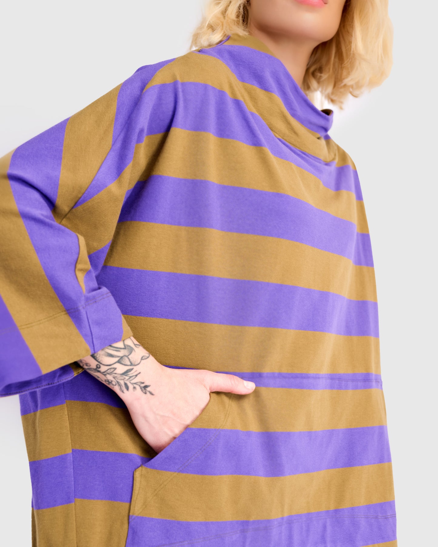 סווטשירט קייצי פס סגול