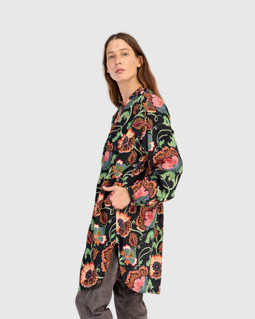 טוניקה לילוש מכופתרת מודפסת