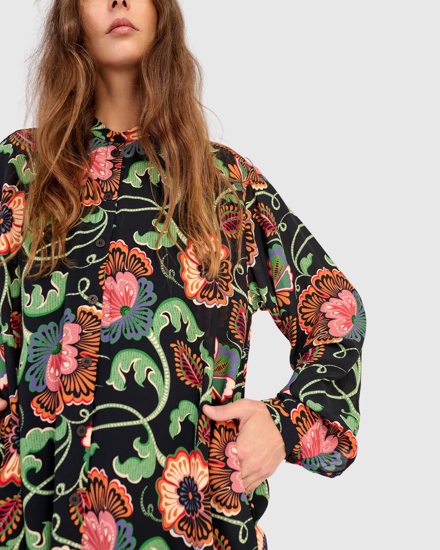 טוניקה לילוש מכופתרת מודפסת