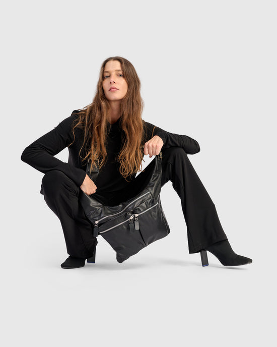 תיק סמיילי שחור