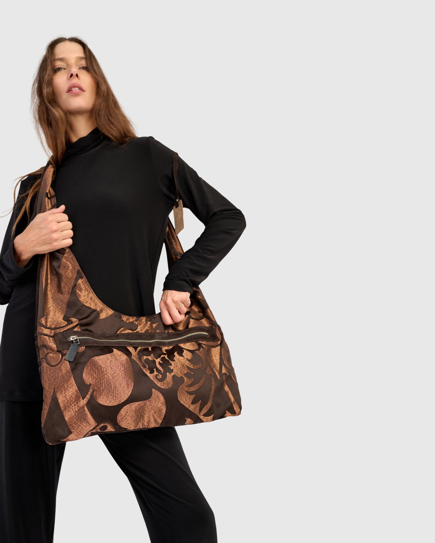 תיק חופשי חום