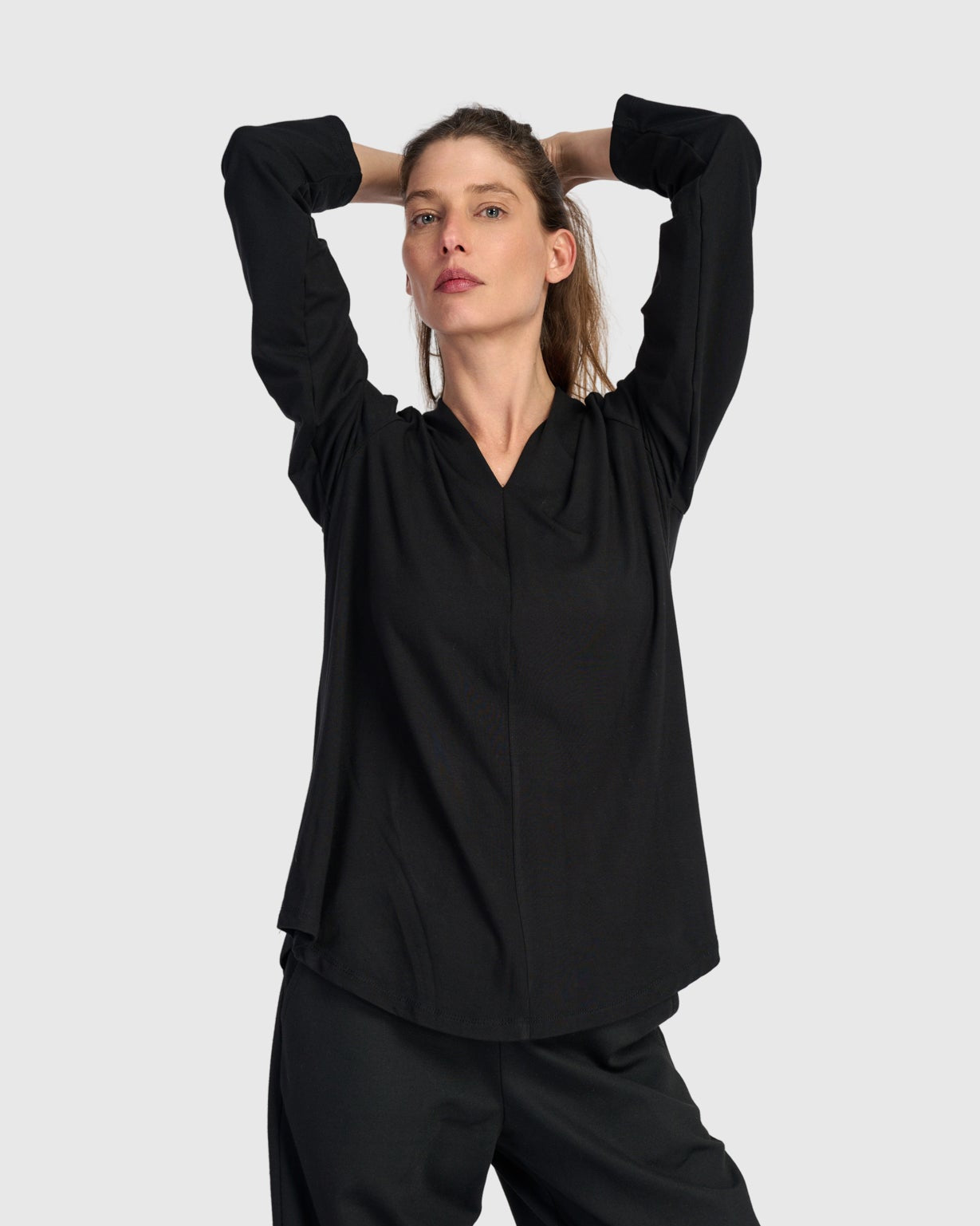 טוניקה דובדבנית חורפית שחורה