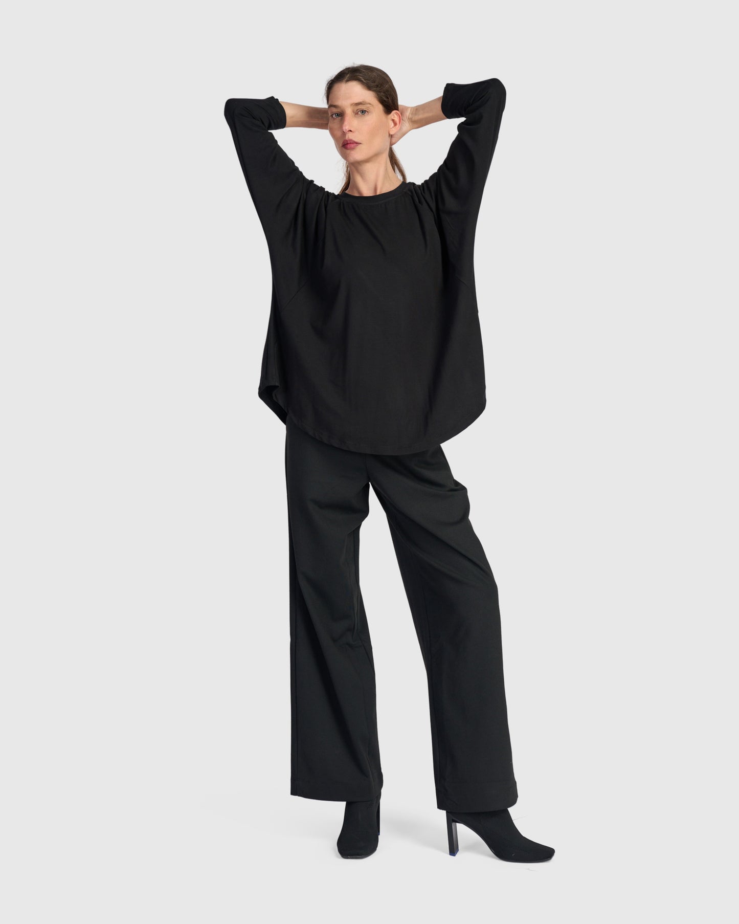 טוניקה חסידה חורפית שחורה