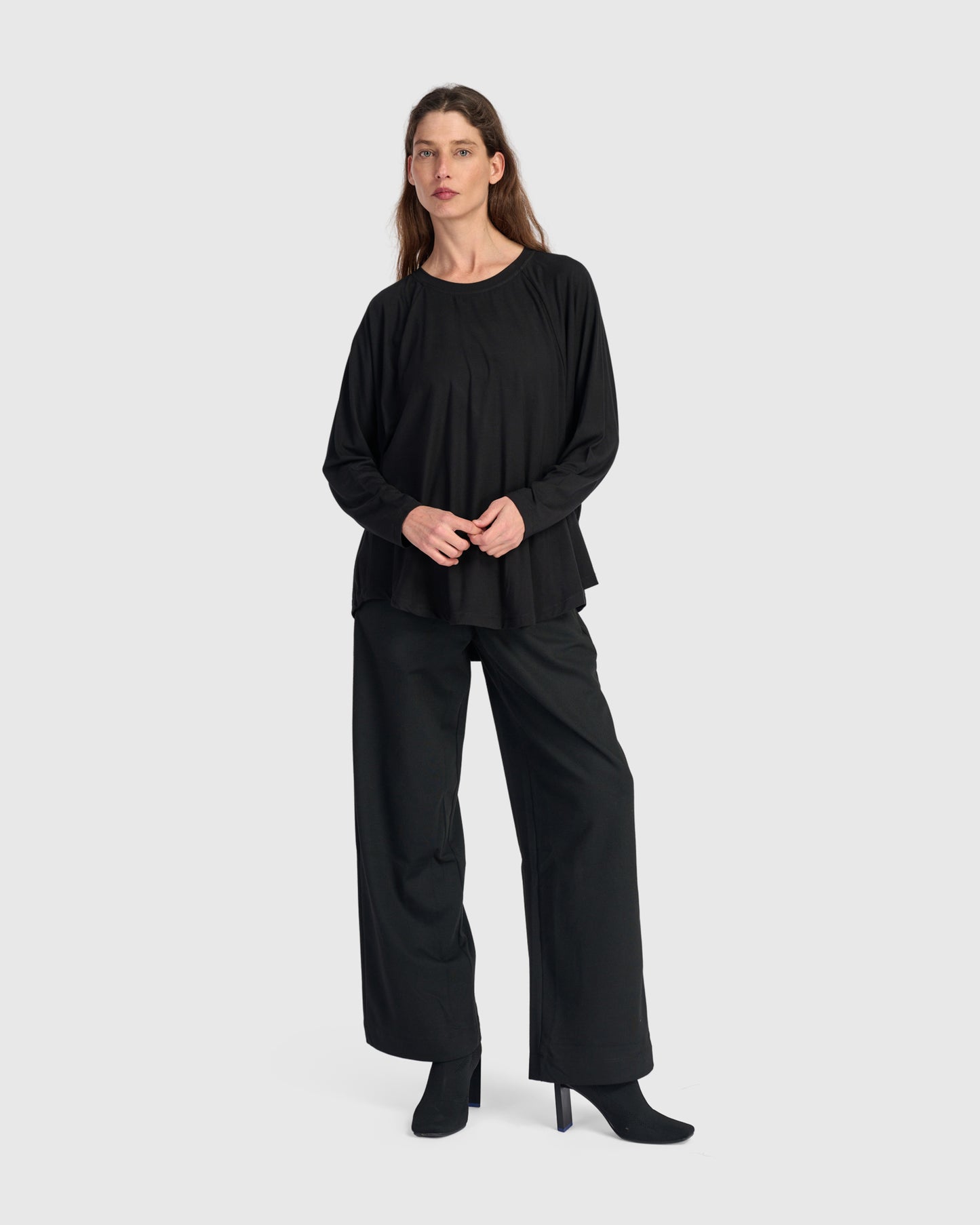 טוניקה חסידה חורפית שחורה