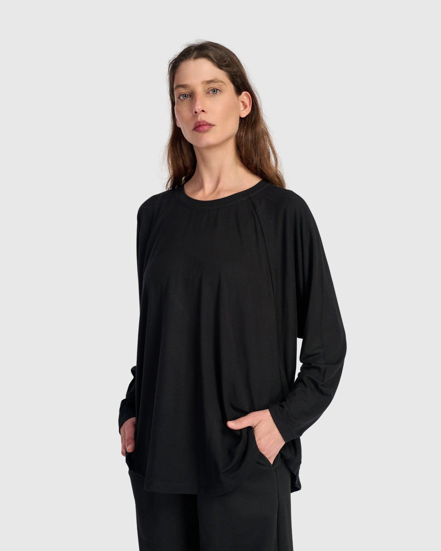 טוניקה חסידה חורפית שחורה