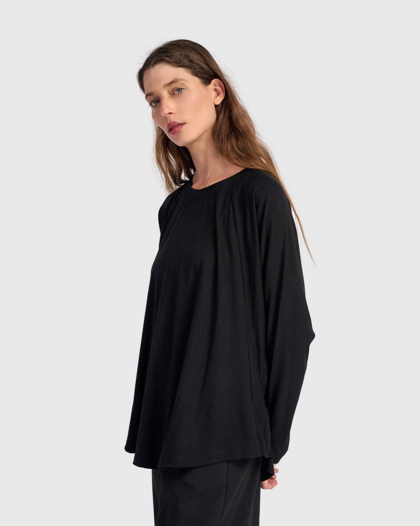 טוניקה חסידה חורפית שחורה