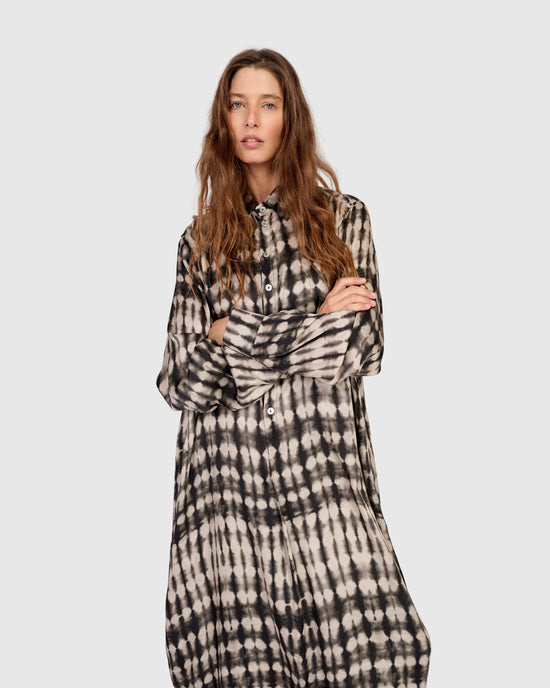 שמלה יוסף  מודפסת שחורה לבנה