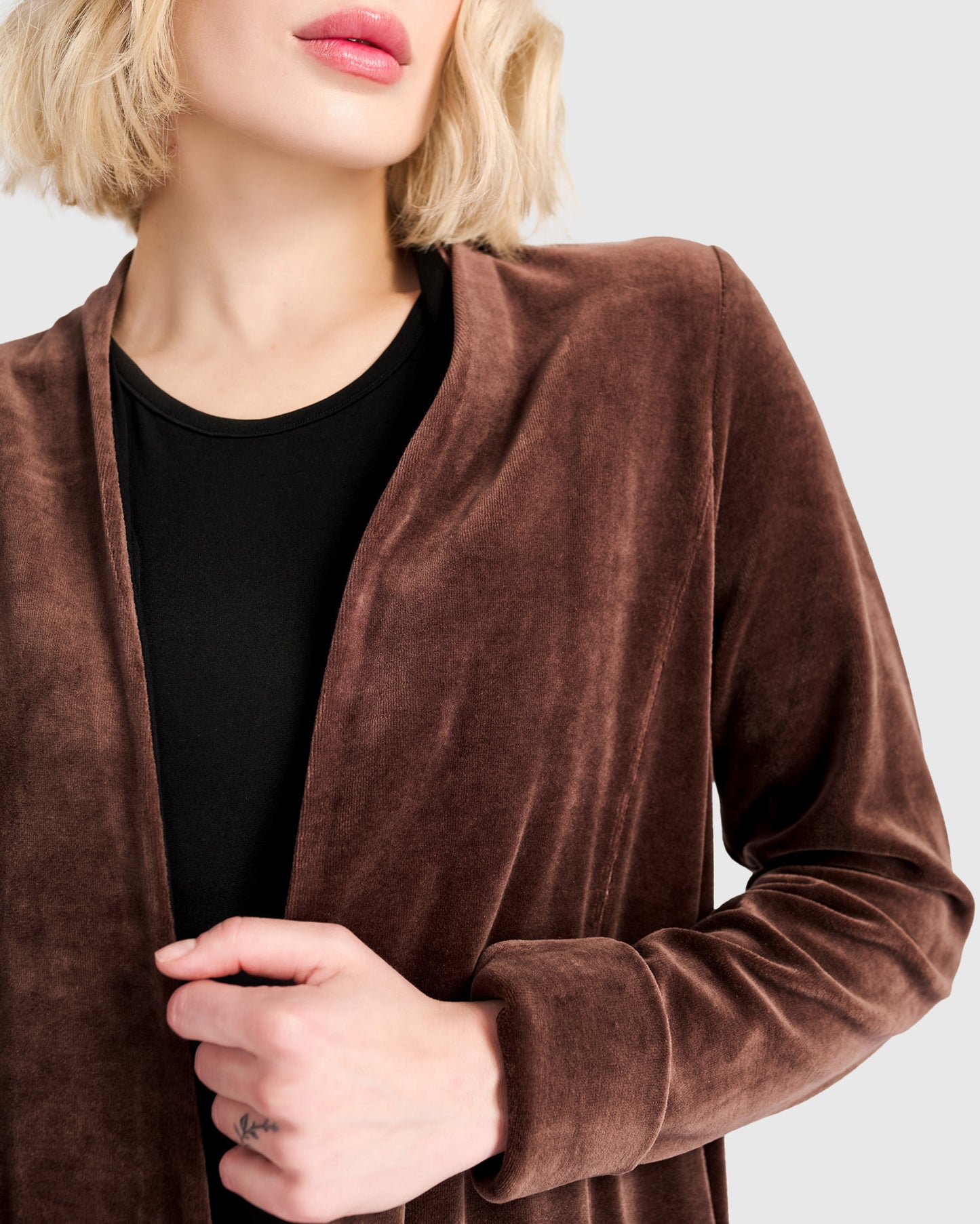 ז'קט מסתובב קטיפה חום