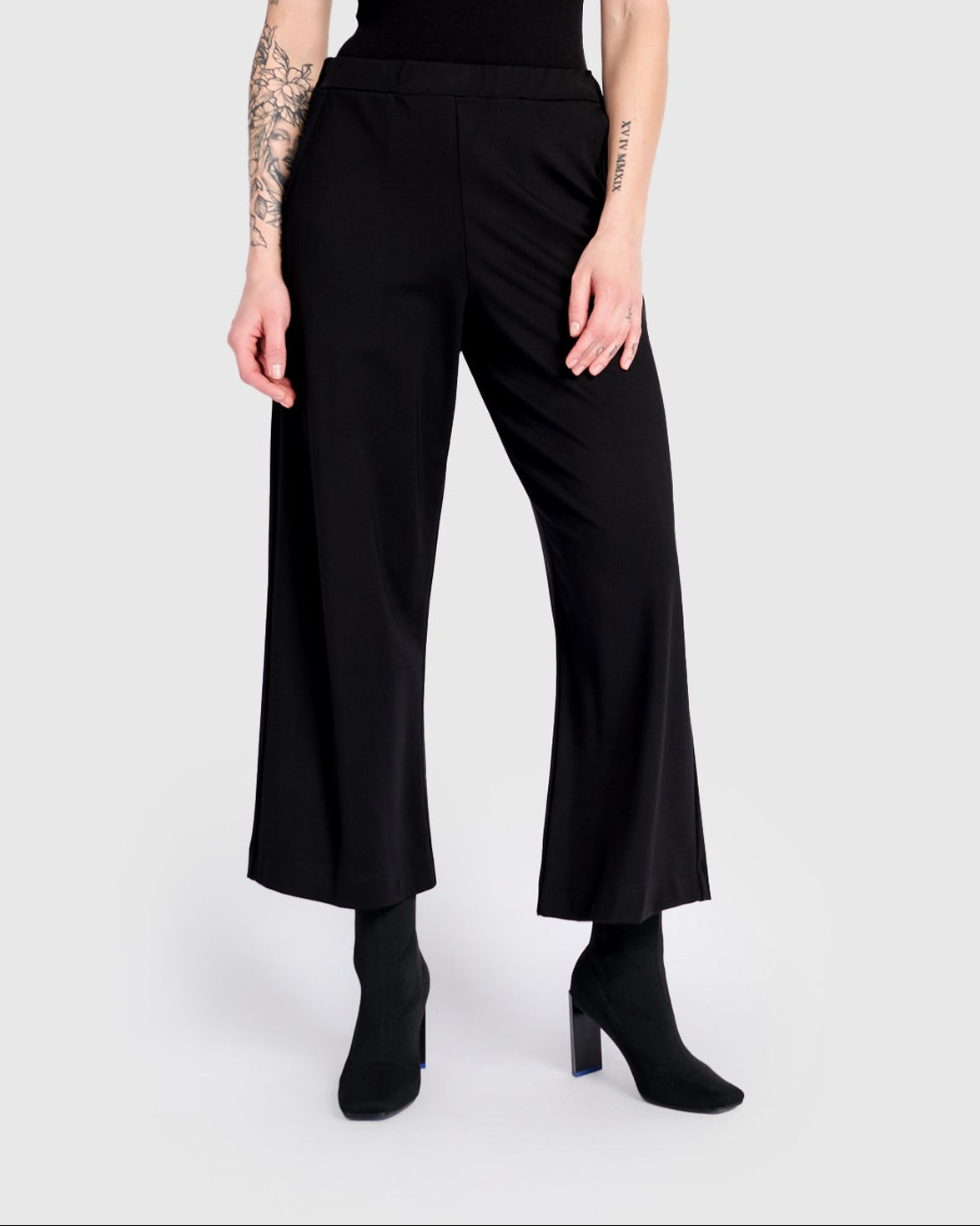 מכנסי בסטי שחור ג'רסי