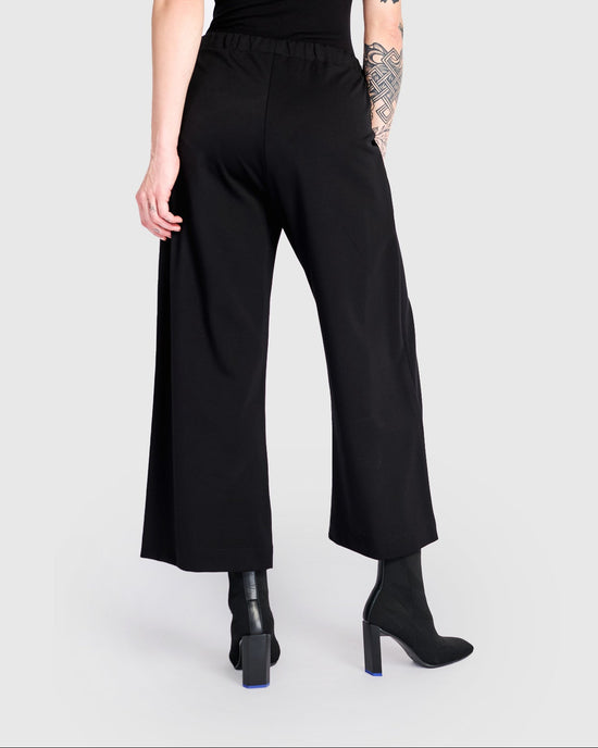 מכנסי בסטי שחור ג'רסי