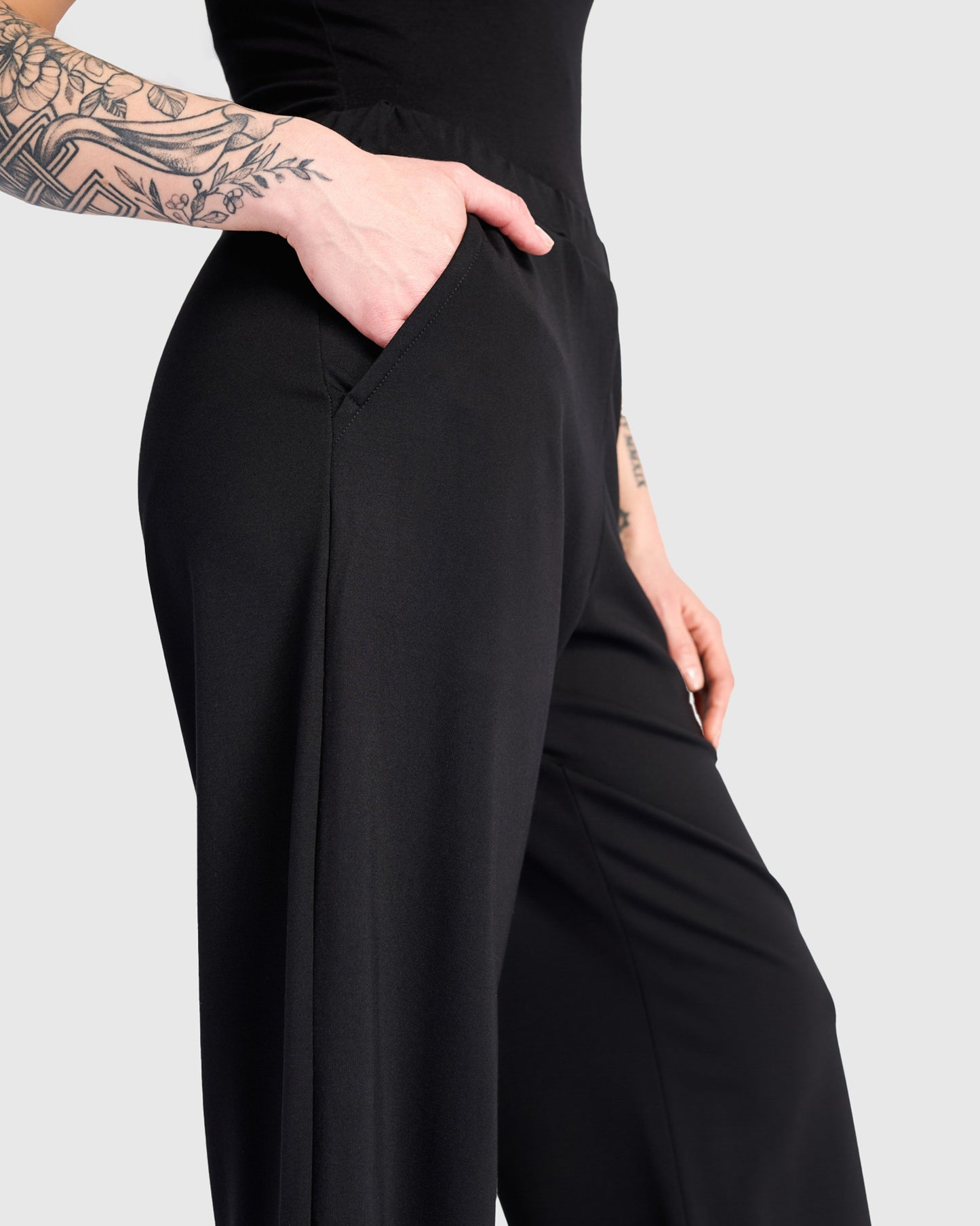 מכנסי בסטי שחור ג'רסי