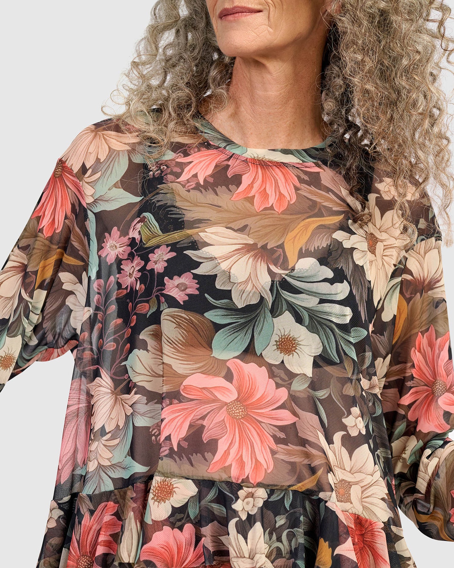 טוניקה ממתק פרח בז'