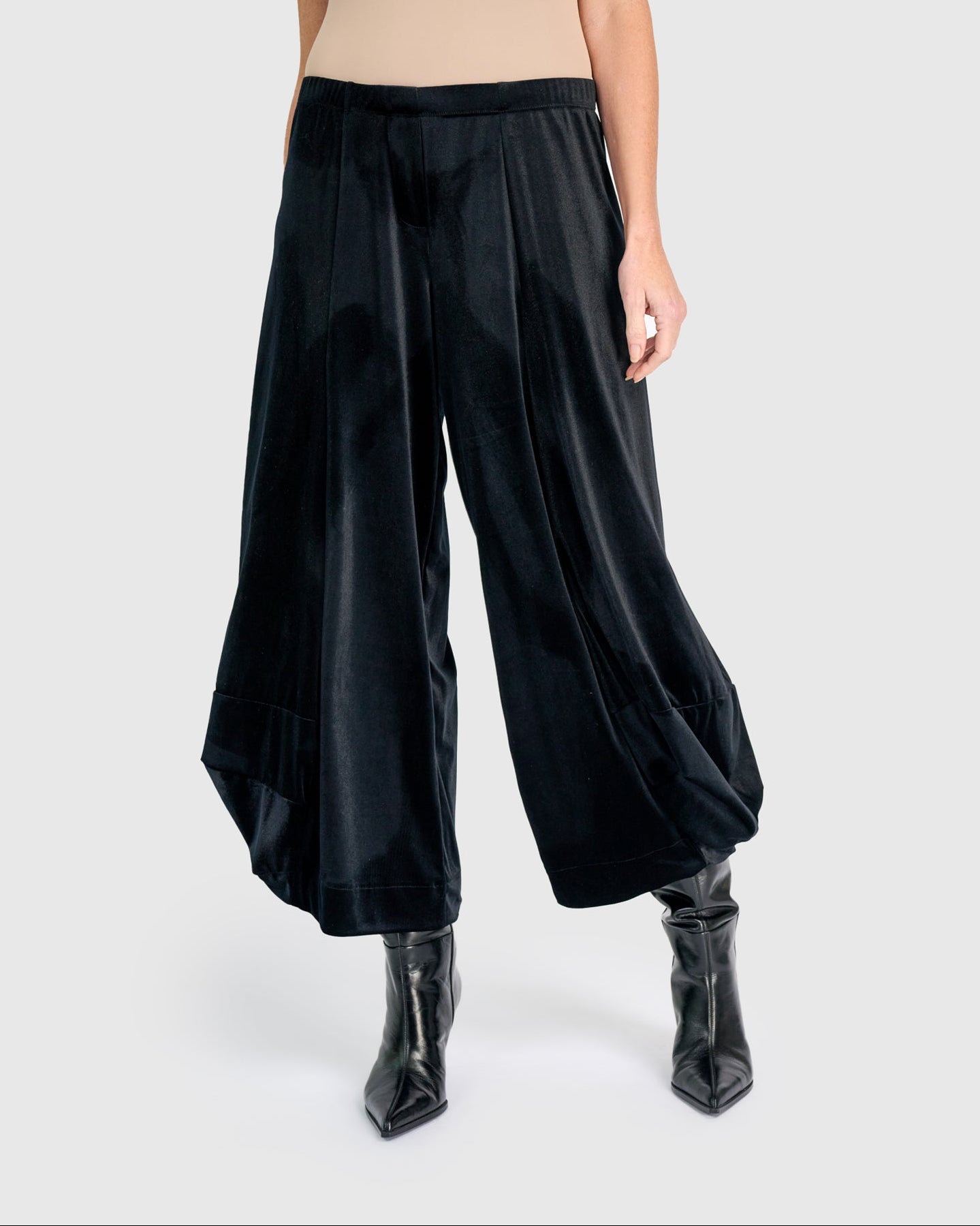 מכנסי פונטו קטיפה מבריקה שחור