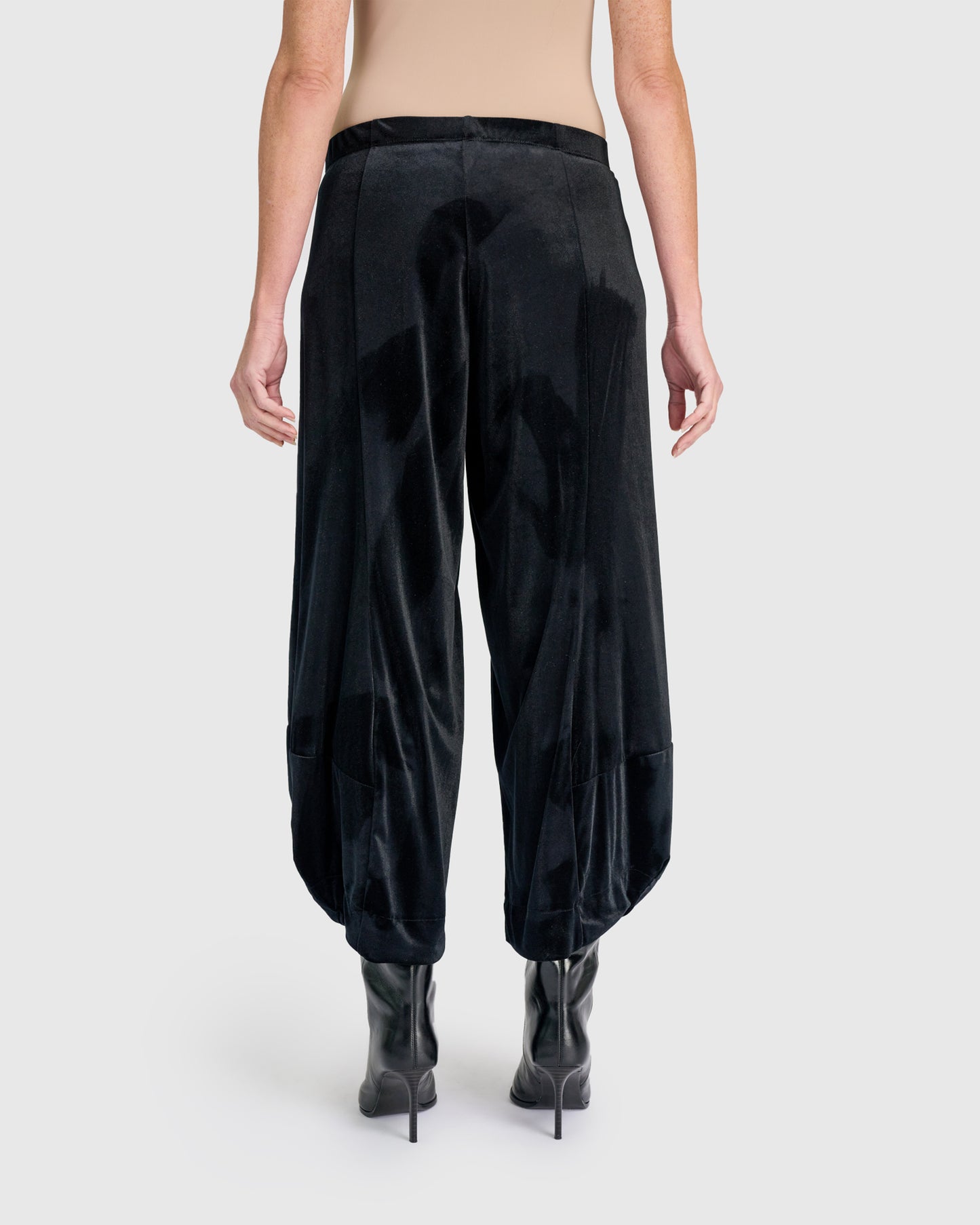 מכנסי פונטו קטיפה מבריקה שחור