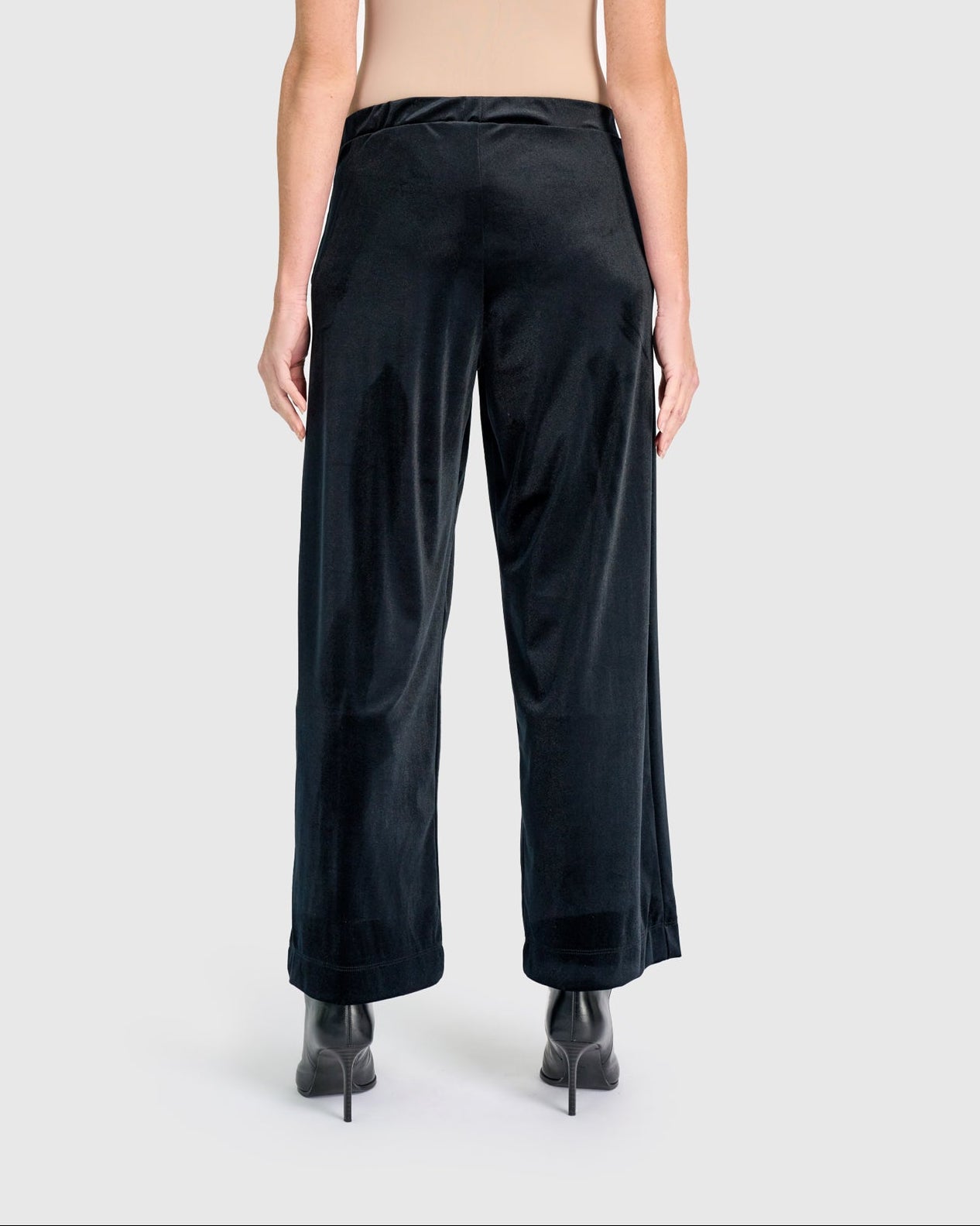 מכנסי בסטי קטיפה מבריקה שחור