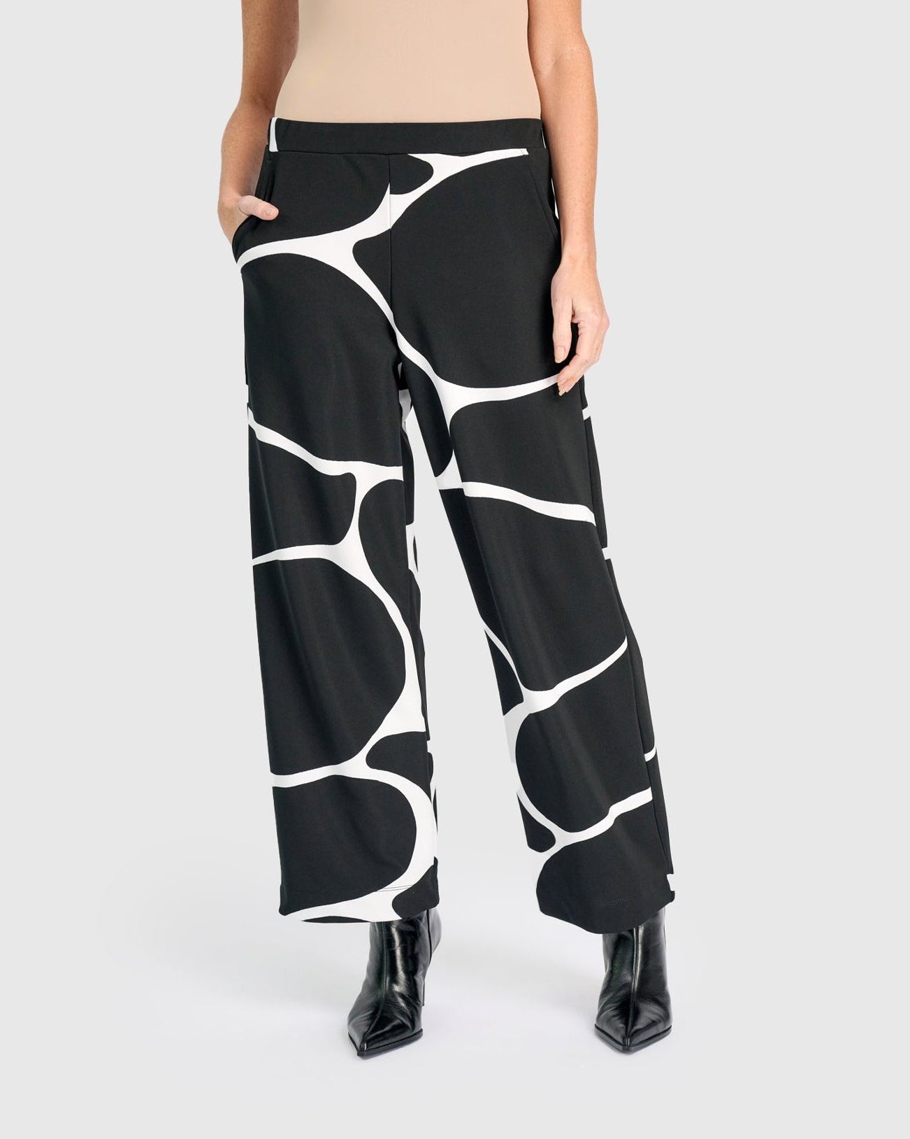 מכנסי בסטי שחור לבן מיקס