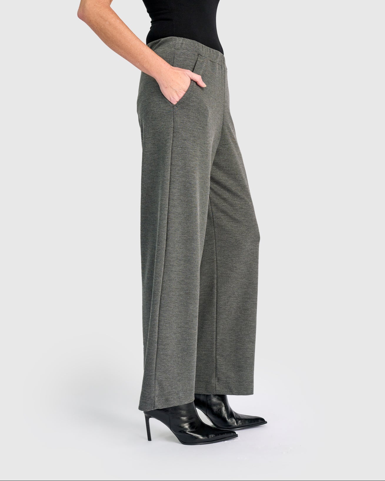 מכנסי בסטי אפור כהה