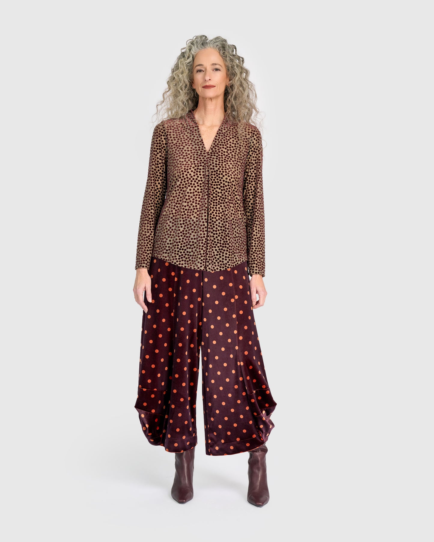 טוניקה דובדבנית נקודות קטיפה קטנות