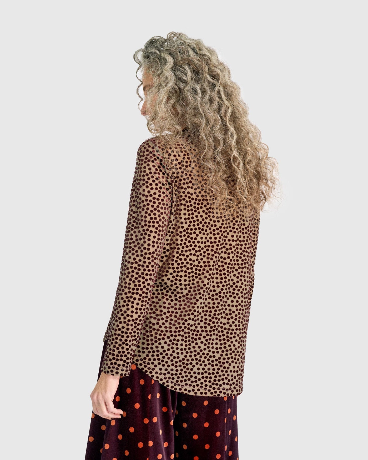 טוניקה דובדבנית נקודות קטיפה קטנות