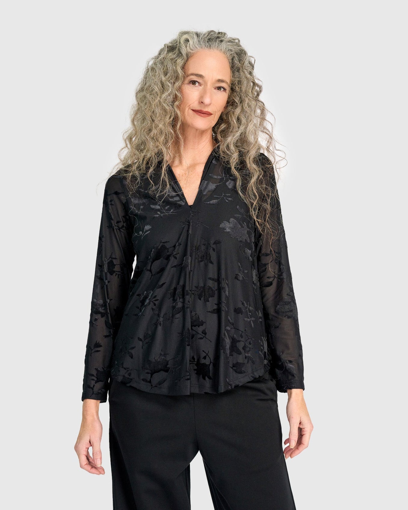 טוניקה דובדבנית פרח קטיפה שחור