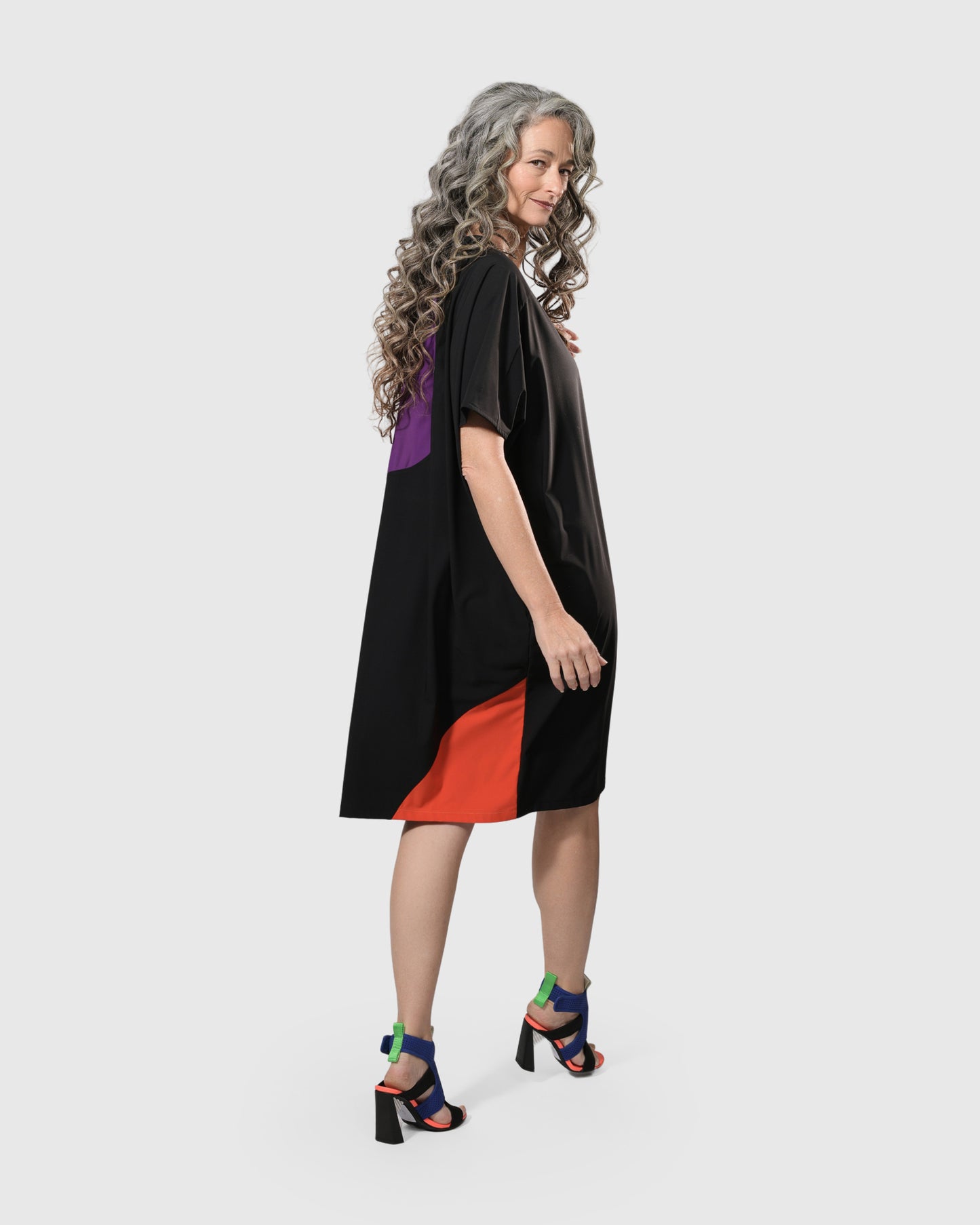 שמלה אוברסייז שחורה