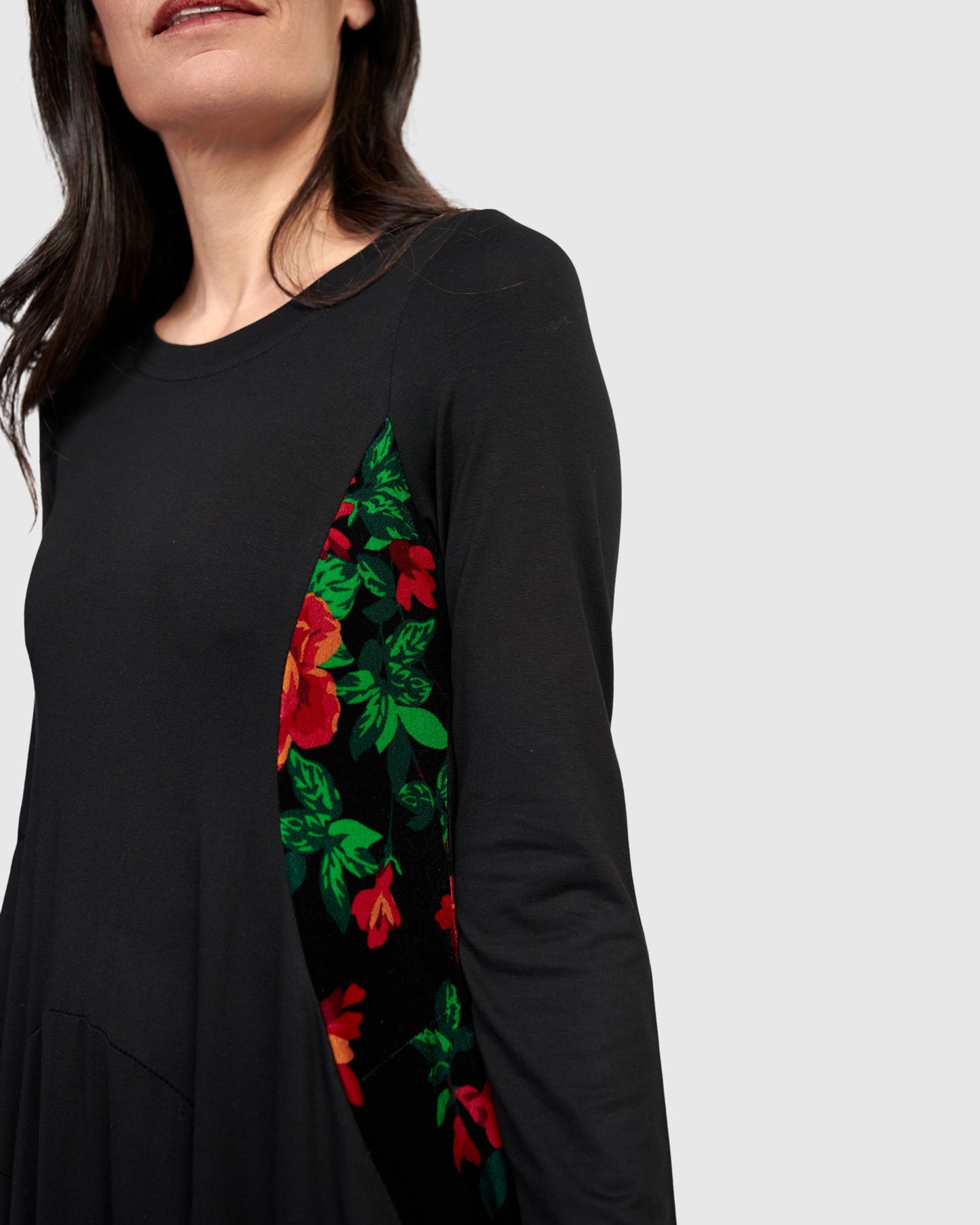 שמלה מלכה פרחים