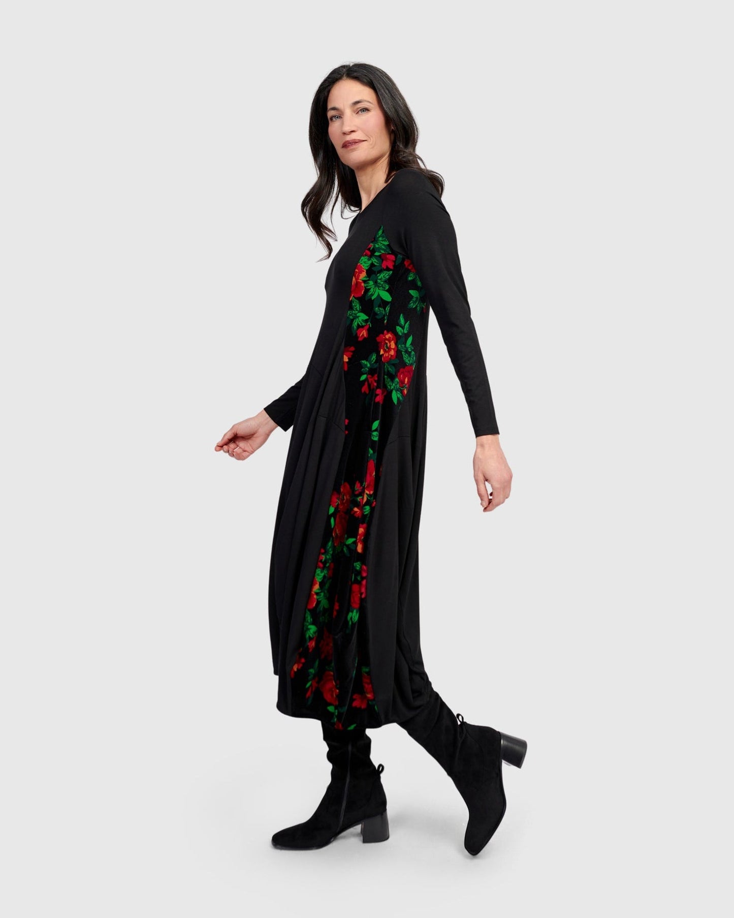 שמלה מלכה פרחים