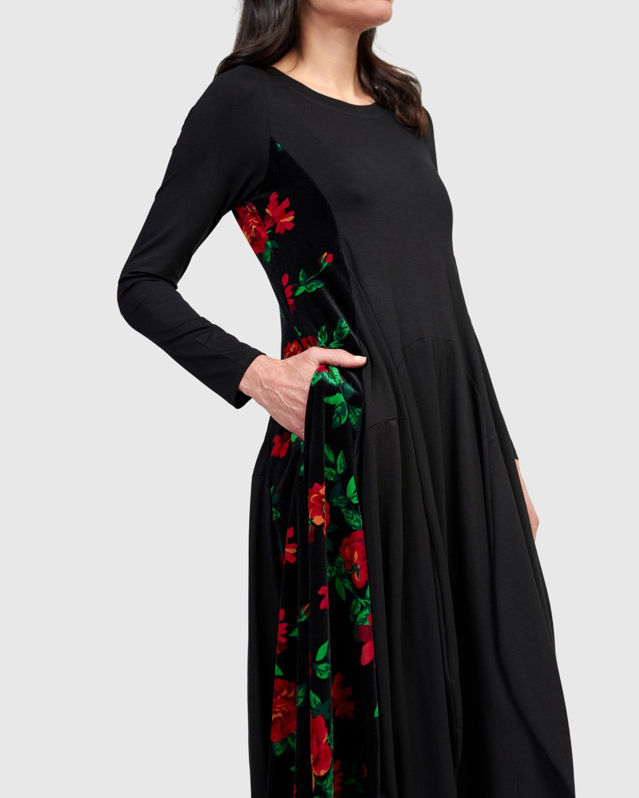 שמלה מלכה פרחים