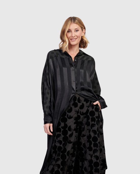 שמלה מעיל שחורה