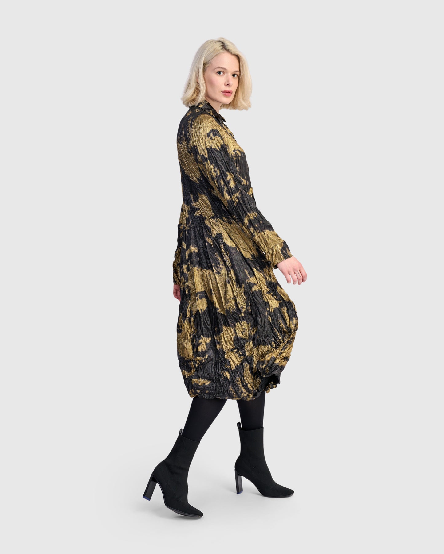 שמלה מטאלית זהב