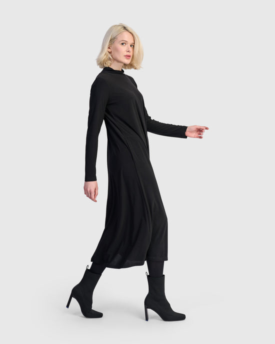 שמלה גולף שחורה