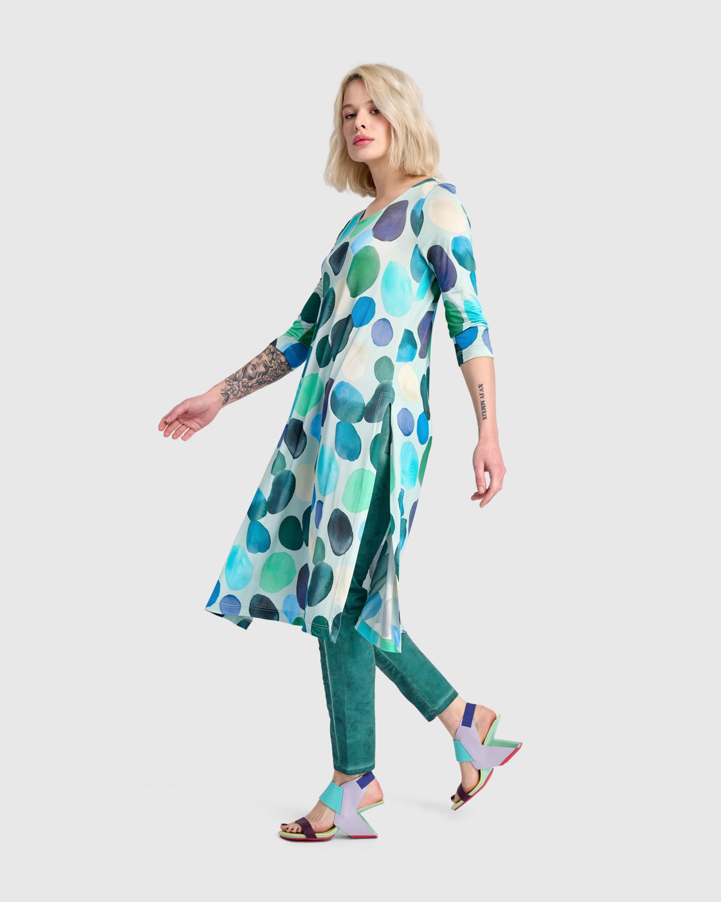 שמלה טוניקה פתחים בועות אקווה