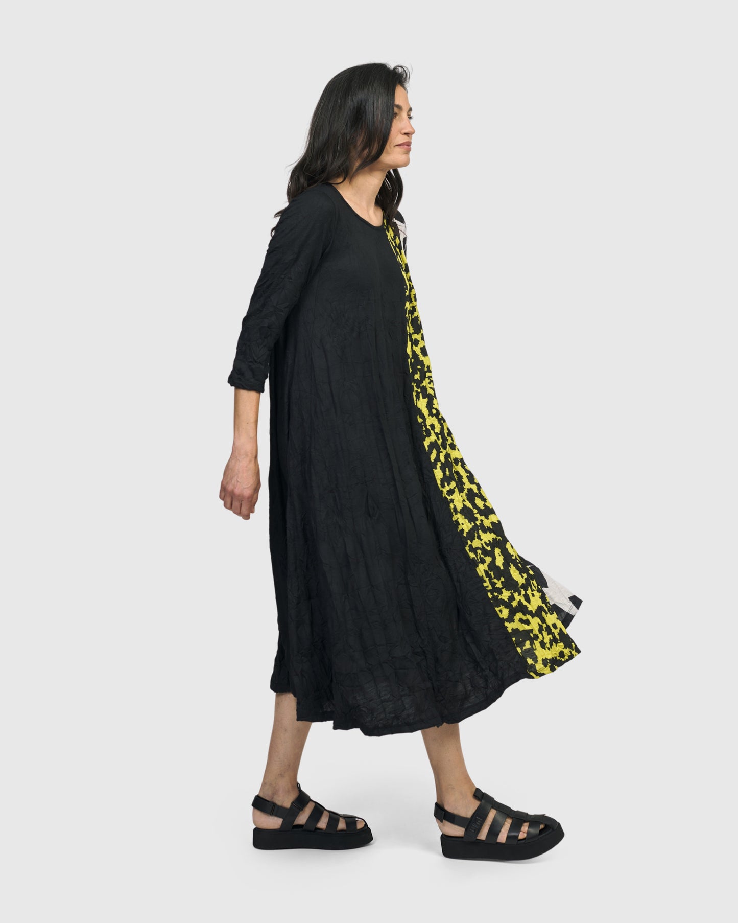 שמלה קרינקל מרגלית ירוקה