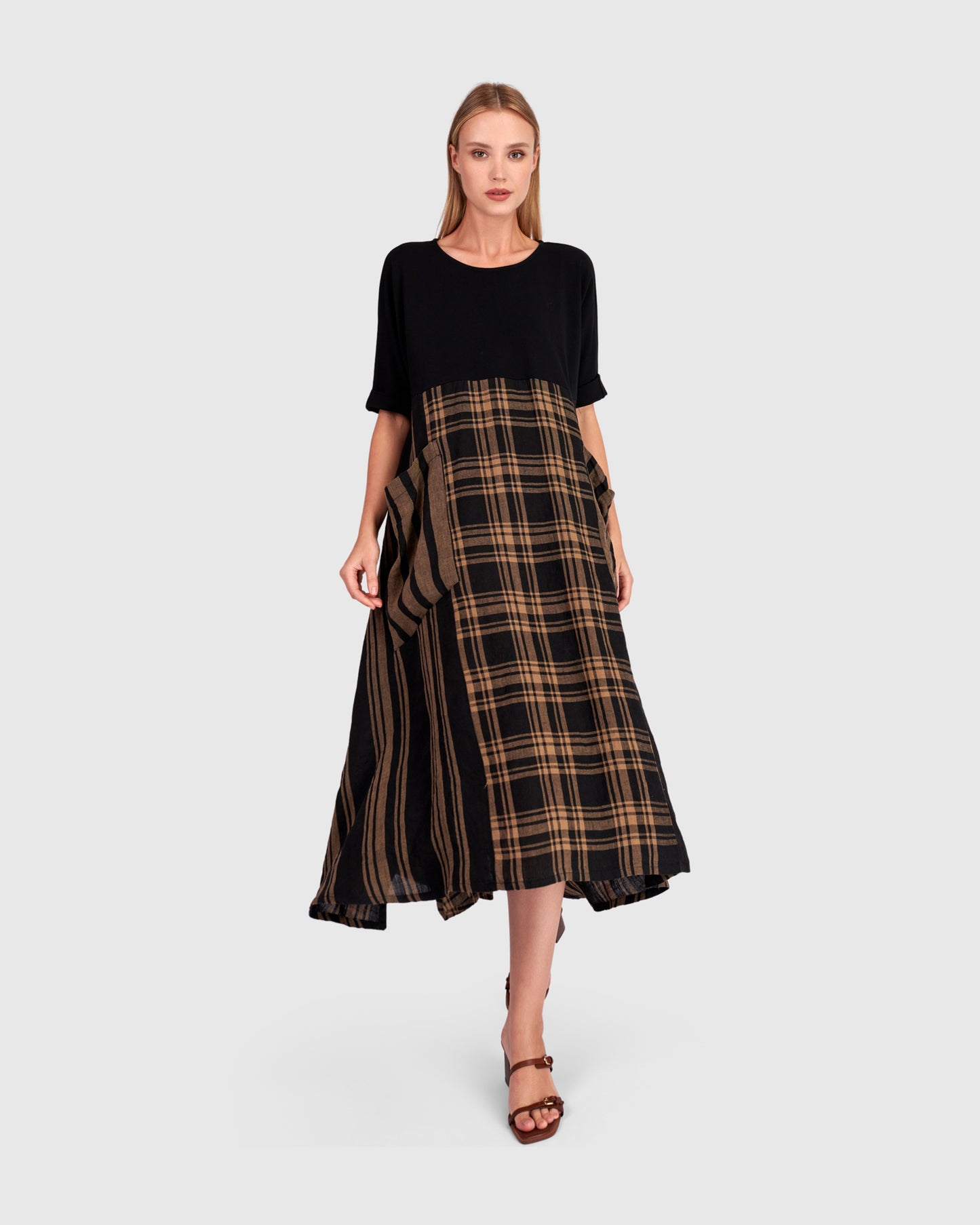 שמלה יערה פשתן שחורה