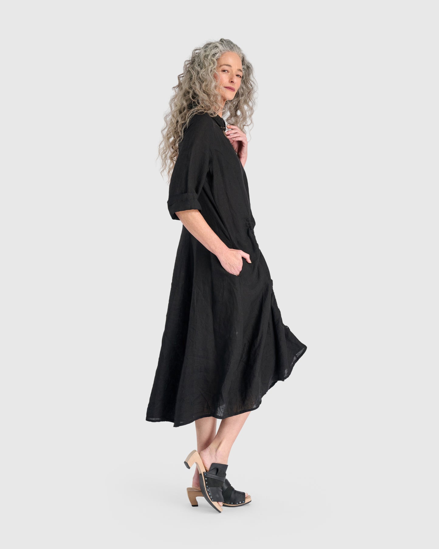 שמלה איסוף שחורה