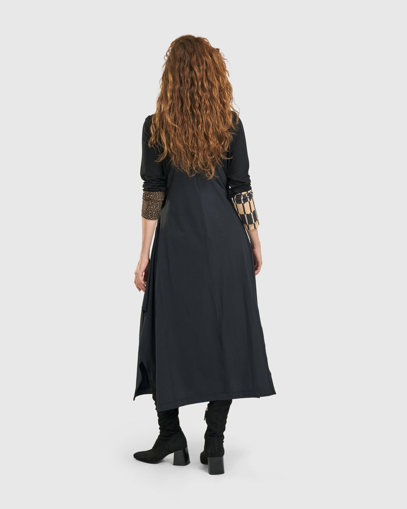 
            
                להעלות תמונה לגלריית צפיה, שמלה סרפן שחורה טקביקה
            
        
