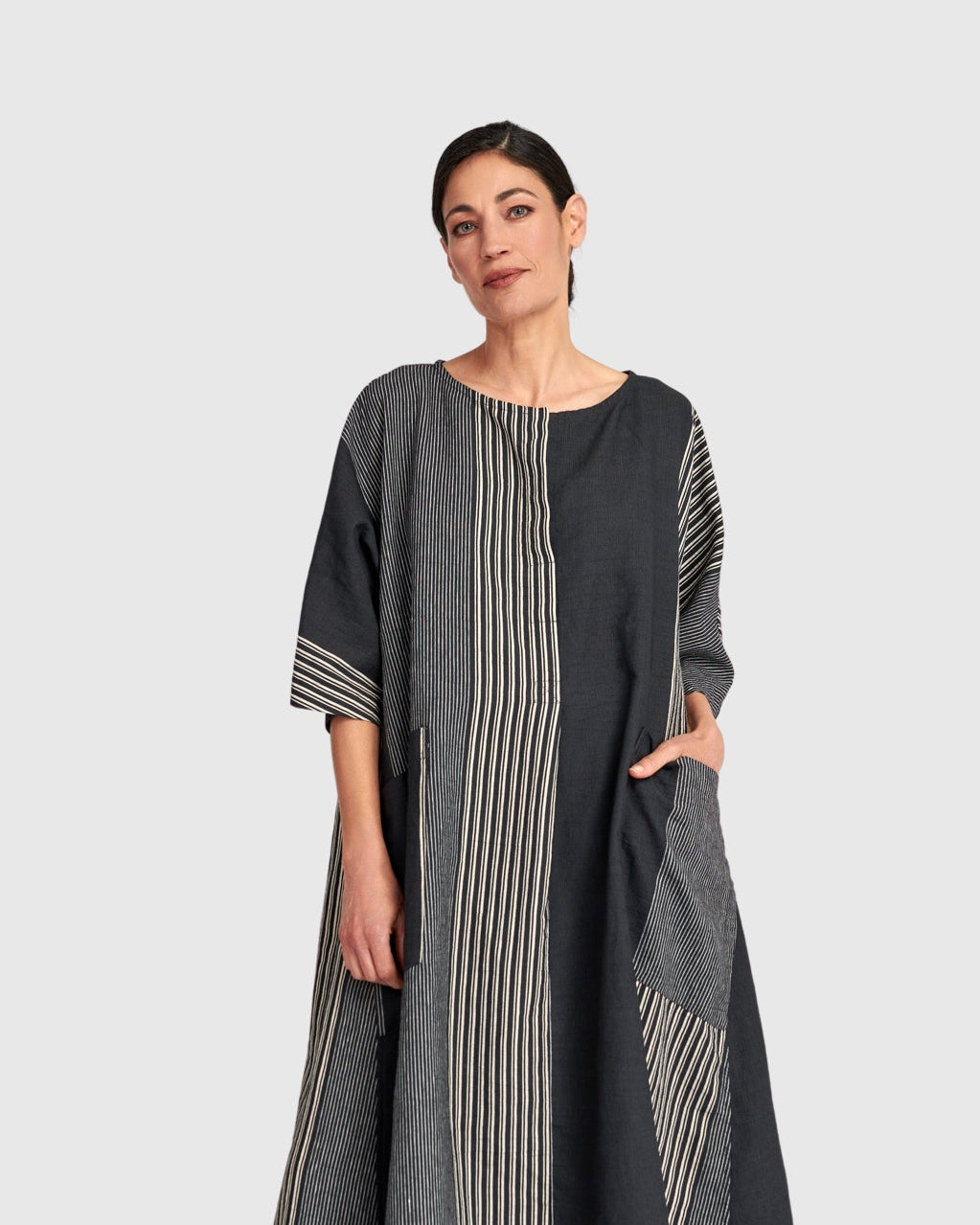 שמלה אורבן אוברסייז פשתן אפור