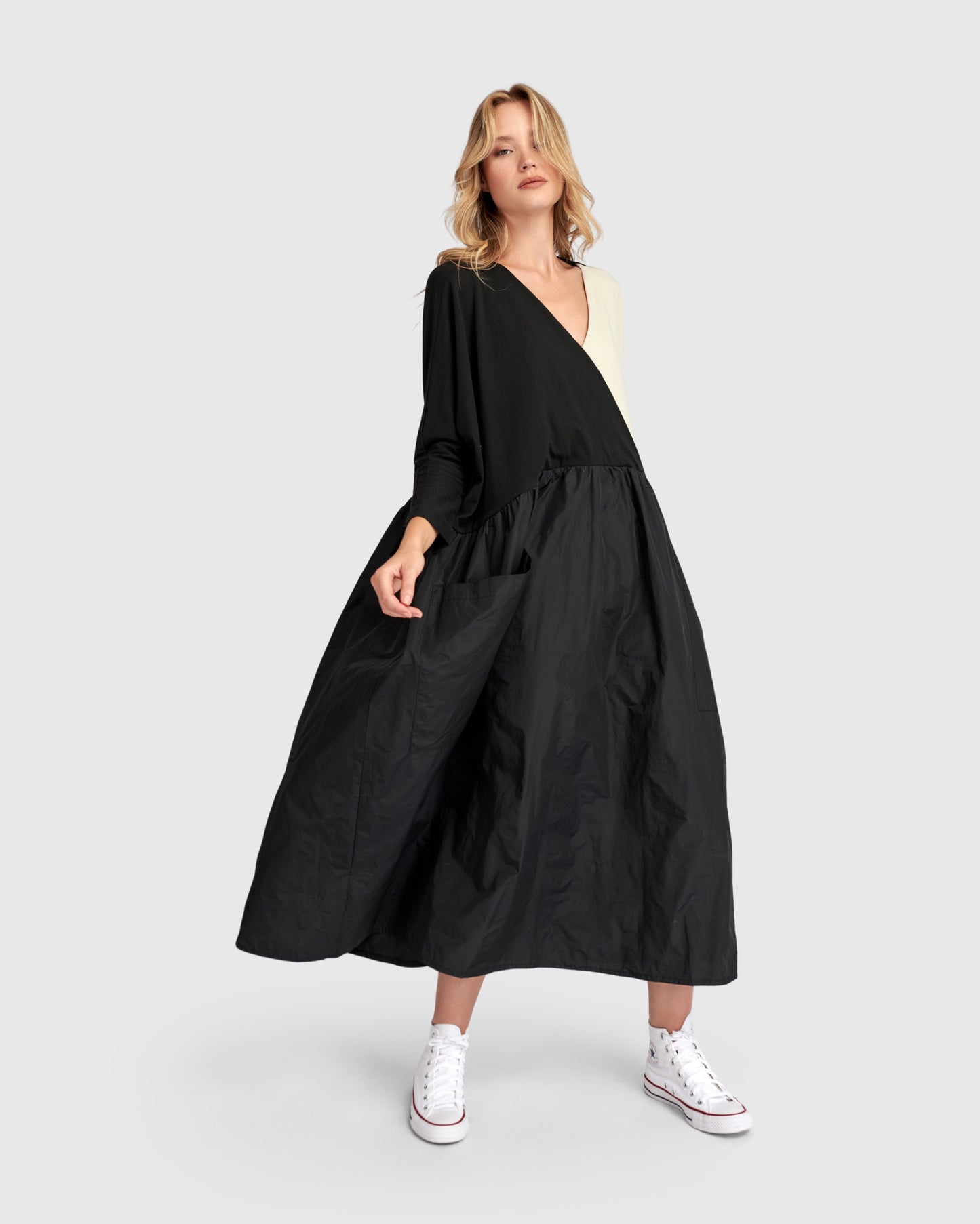 שמלה אורבן בלה מונו