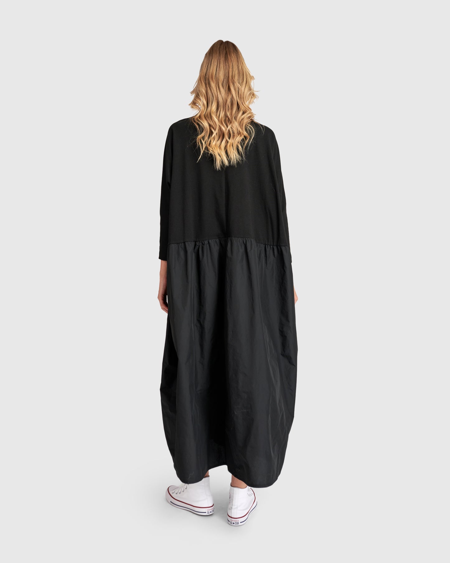 שמלה אורבן בלה מונו