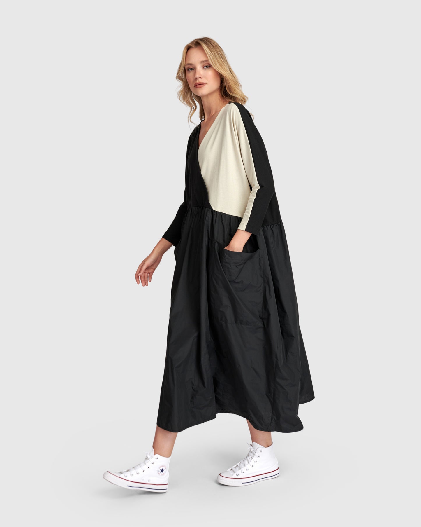 שמלה אורבן בלה מונו