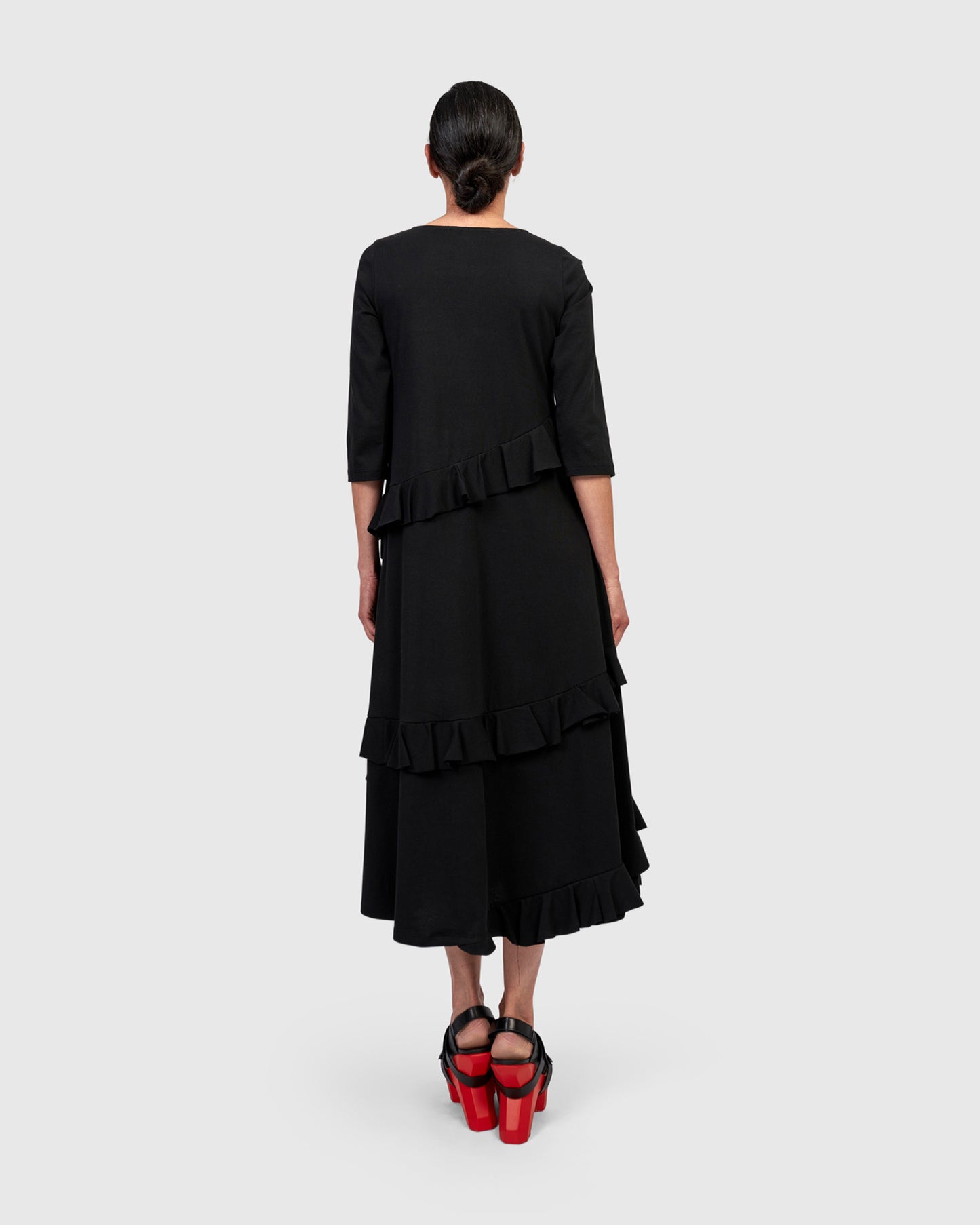 שמלה אורבן וולנים שחורה