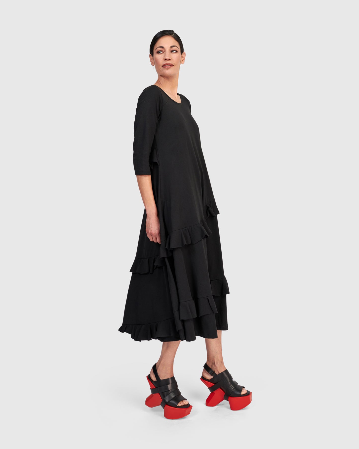 שמלה אורבן וולנים שחורה