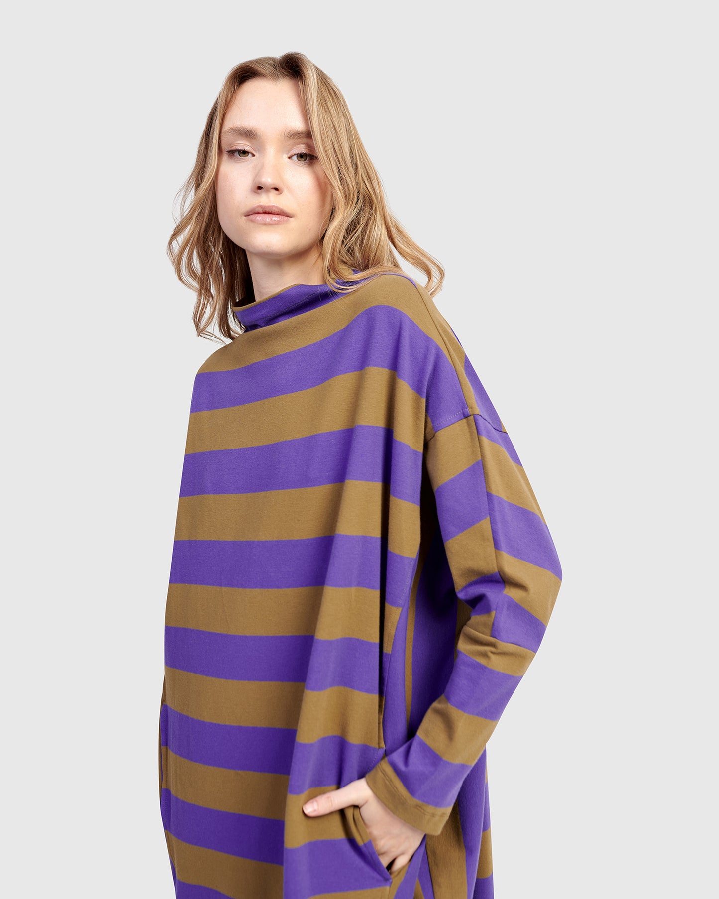 שמלה אורבן פסים סגול